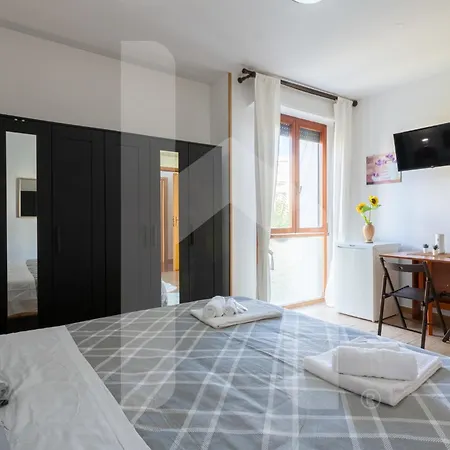 Homiday - Il Giardino --1 Min Ospedale Cisanello--aeroporto Free Parking-- *