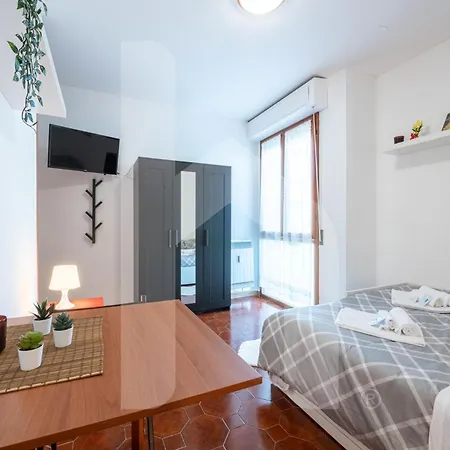 Homiday - Il Giardino --1 Min Ospedale Cisanello--aeroporto Free Parking-- Pisa